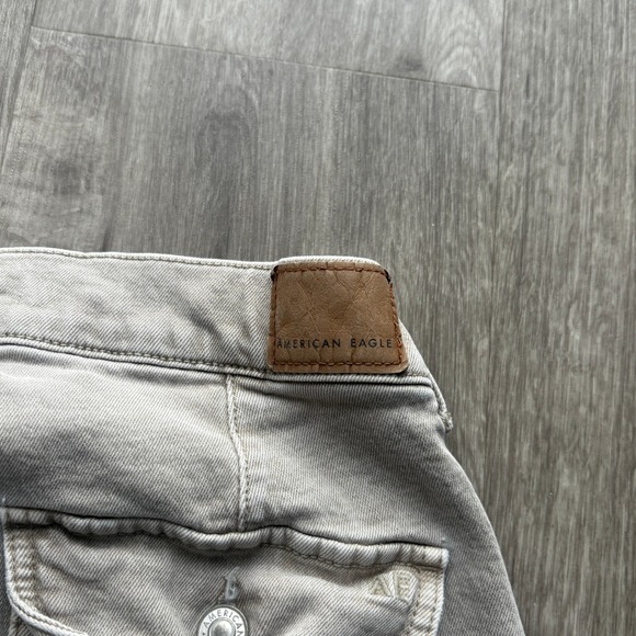 American Eagle Outfitters Women Light Wash Wide Leg Jeans Stretch Long Size 6 - Picture 9 of 9